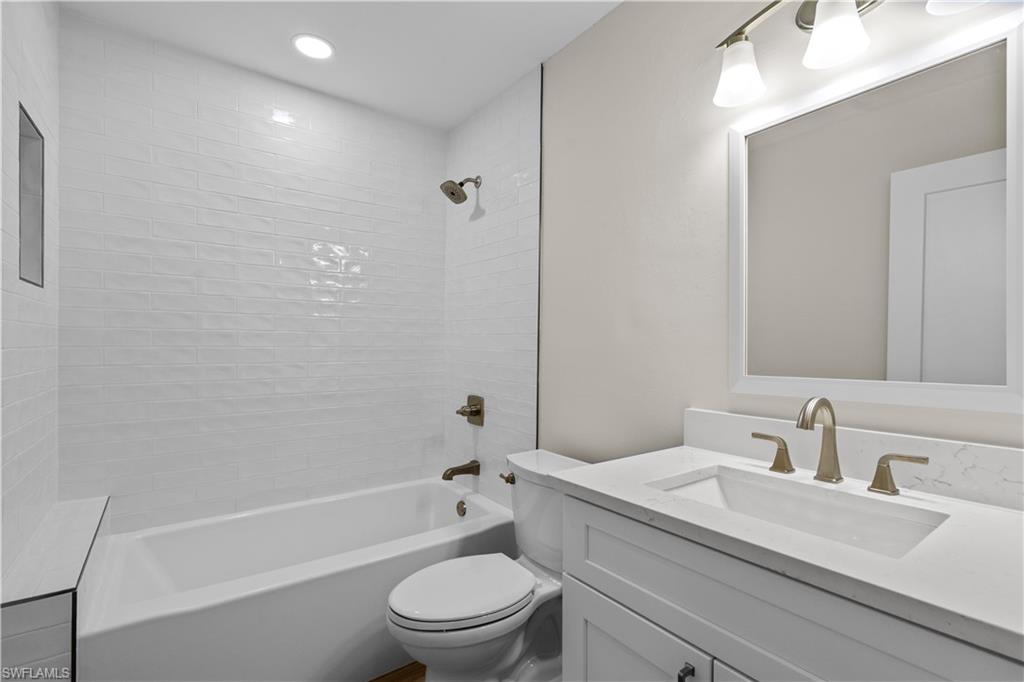 CLUB AT CRYSTAL LAKE CONDOMINIUM - Residential