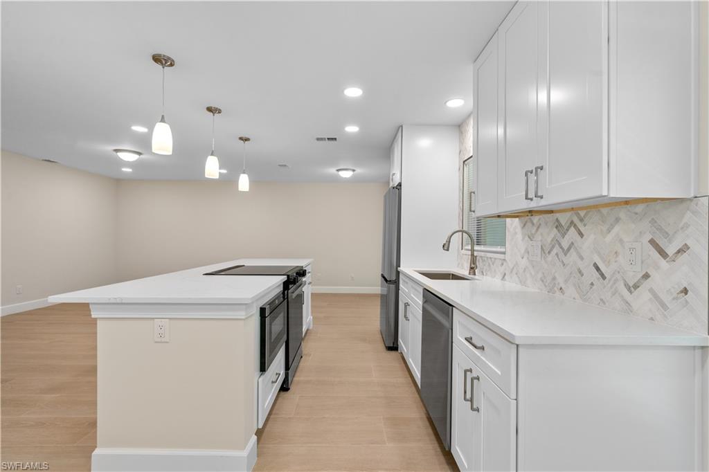 CLUB AT CRYSTAL LAKE CONDOMINIUM - Residential