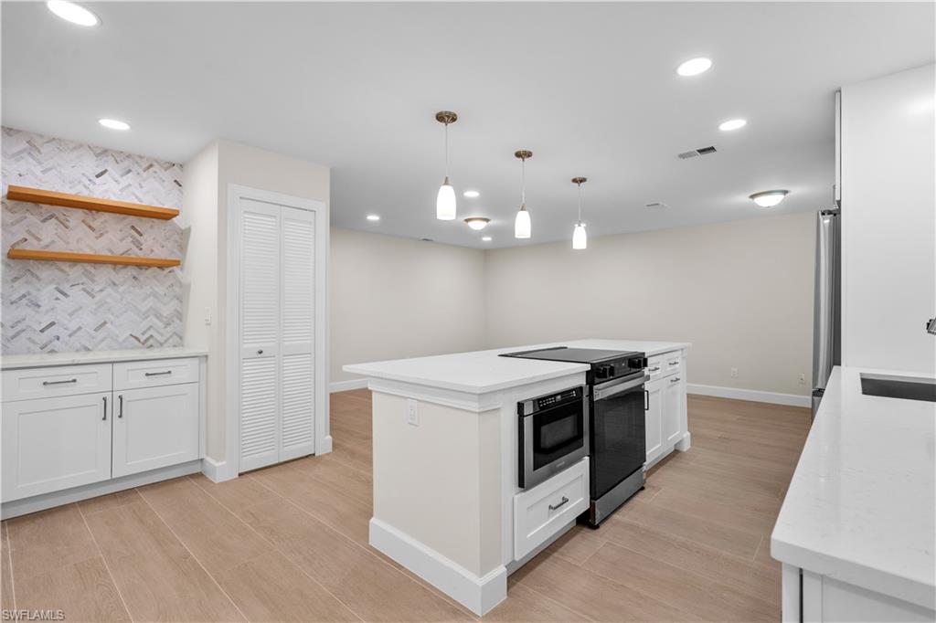 CLUB AT CRYSTAL LAKE CONDOMINIUM - Residential