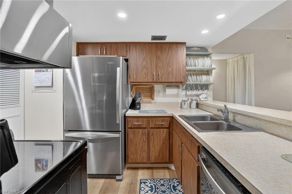 MARINER APTS MARCO ISLAND - Residential