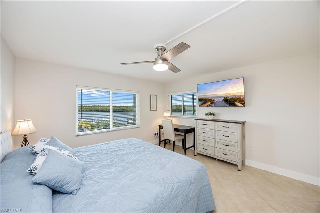 MARINERS COVE - Residential Lease