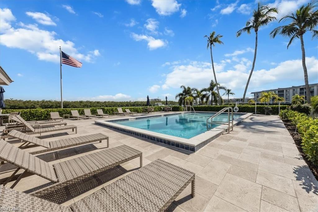 MARINERS COVE - Residential Lease