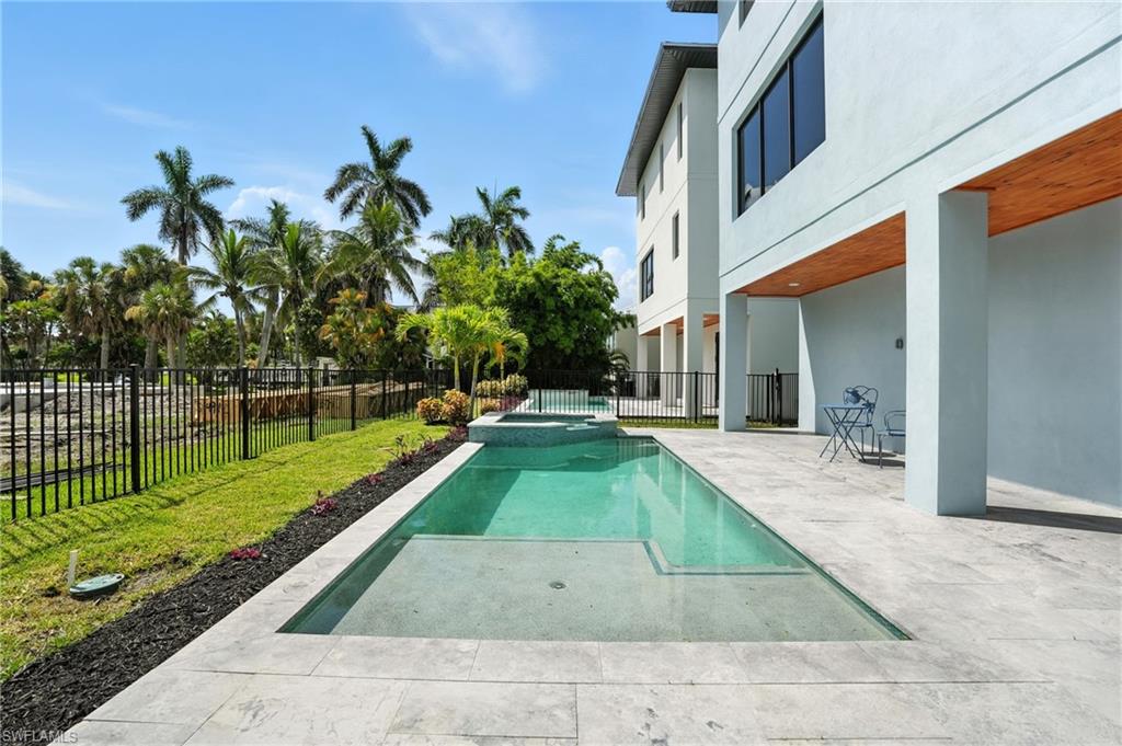 PORT CHARLOTTE - Residential