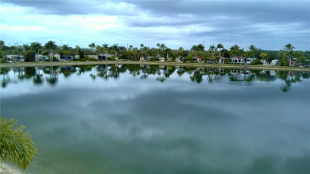 PELICAN LAKE RV RESORT - Land