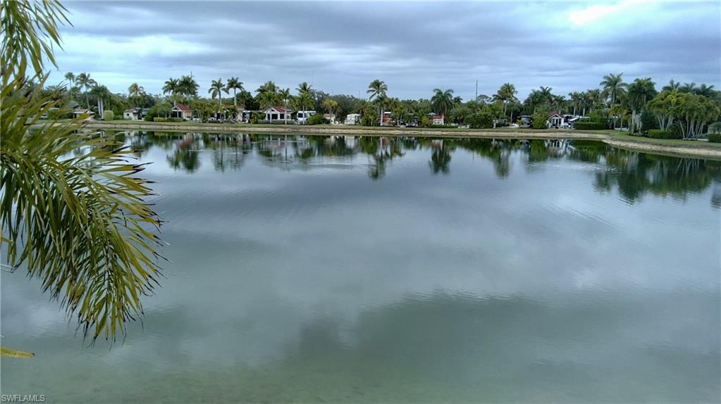 PELICAN LAKE RV RESORT - Land