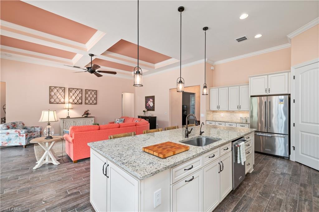 CORKSCREW SHORES - Residential