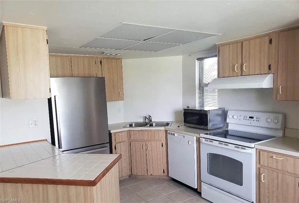 PARKWAY VILLAGE - Residential