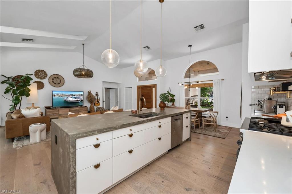 MILL RUN - Residential