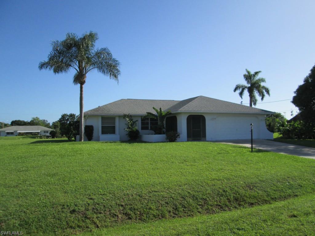 COUNTRY CLUB ESTATES - Residential