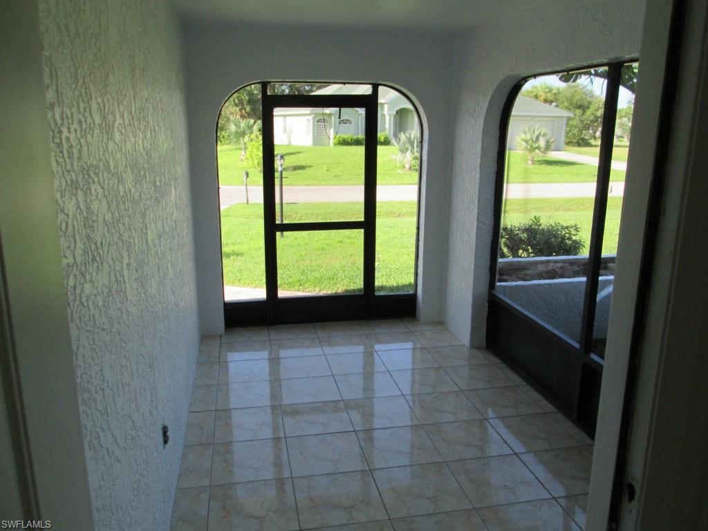 COUNTRY CLUB ESTATES - Residential