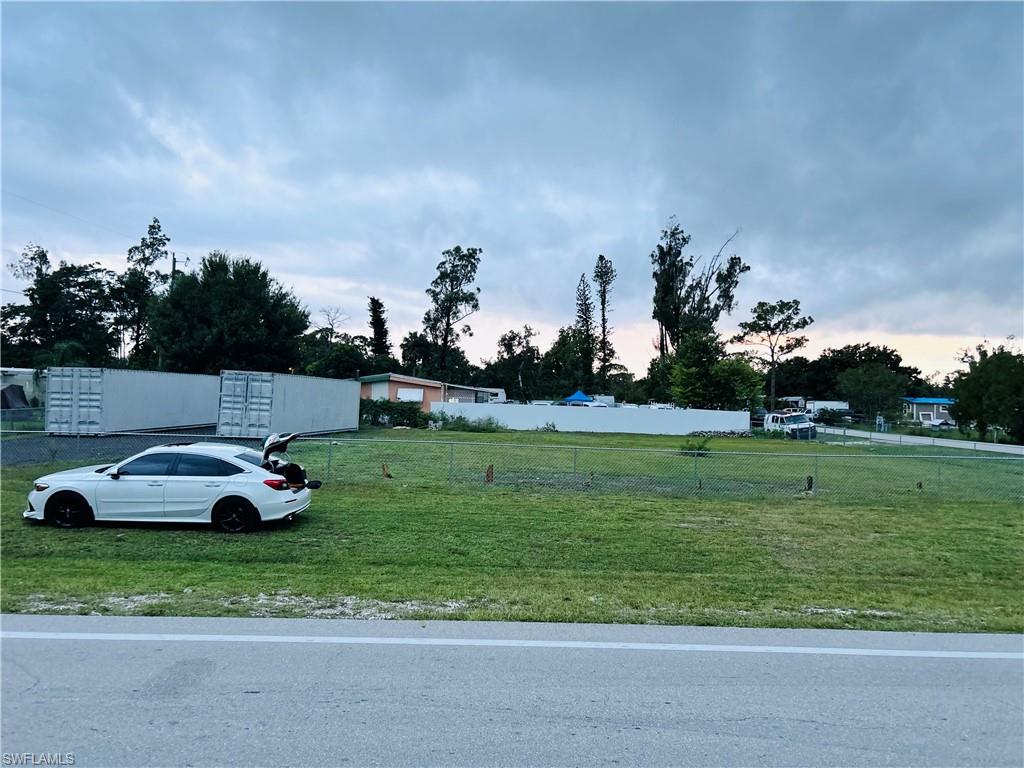8415 Suncoast DR
