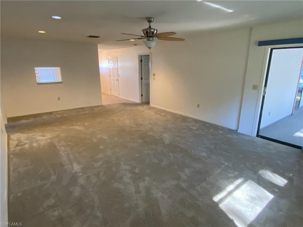 PARADISE SHORES - Residential