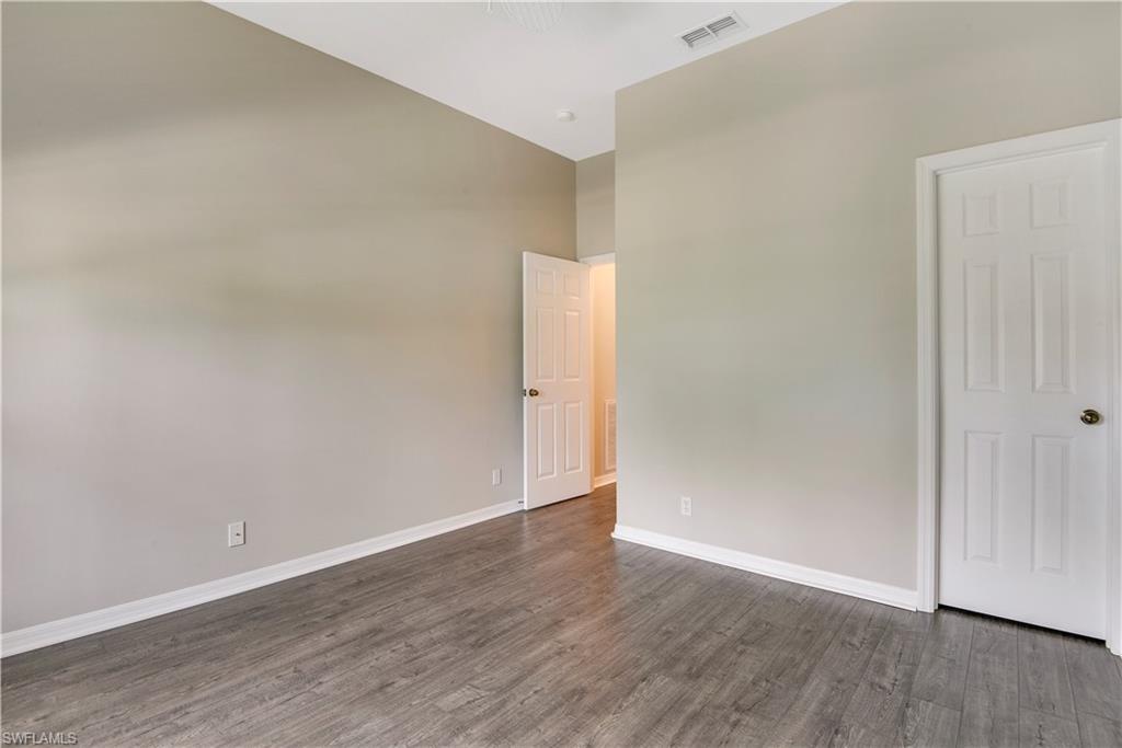 MEADOWBROOK - Residential