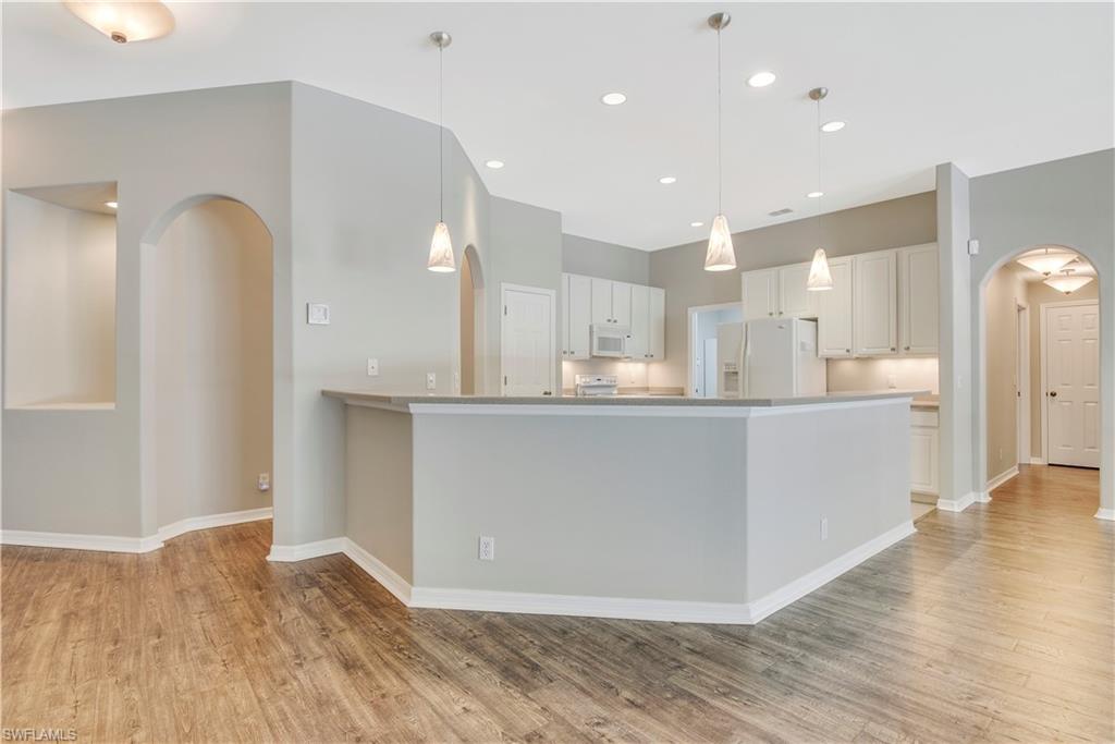 MEADOWBROOK - Residential