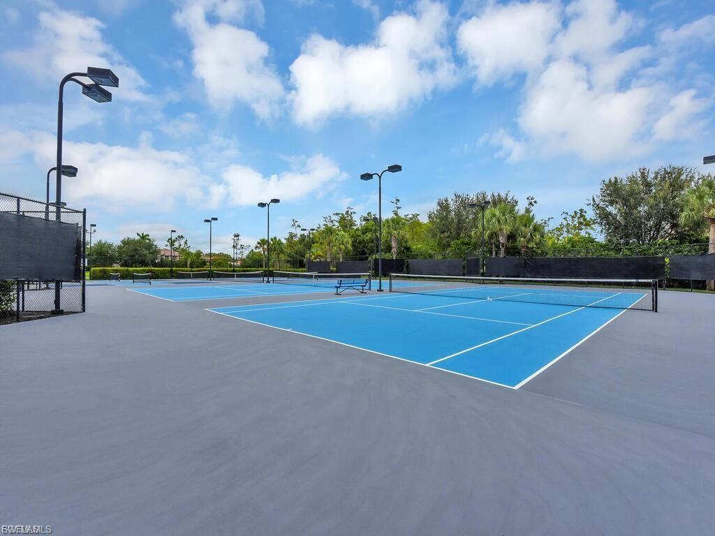 BOTANICA LAKES - Residential Lease