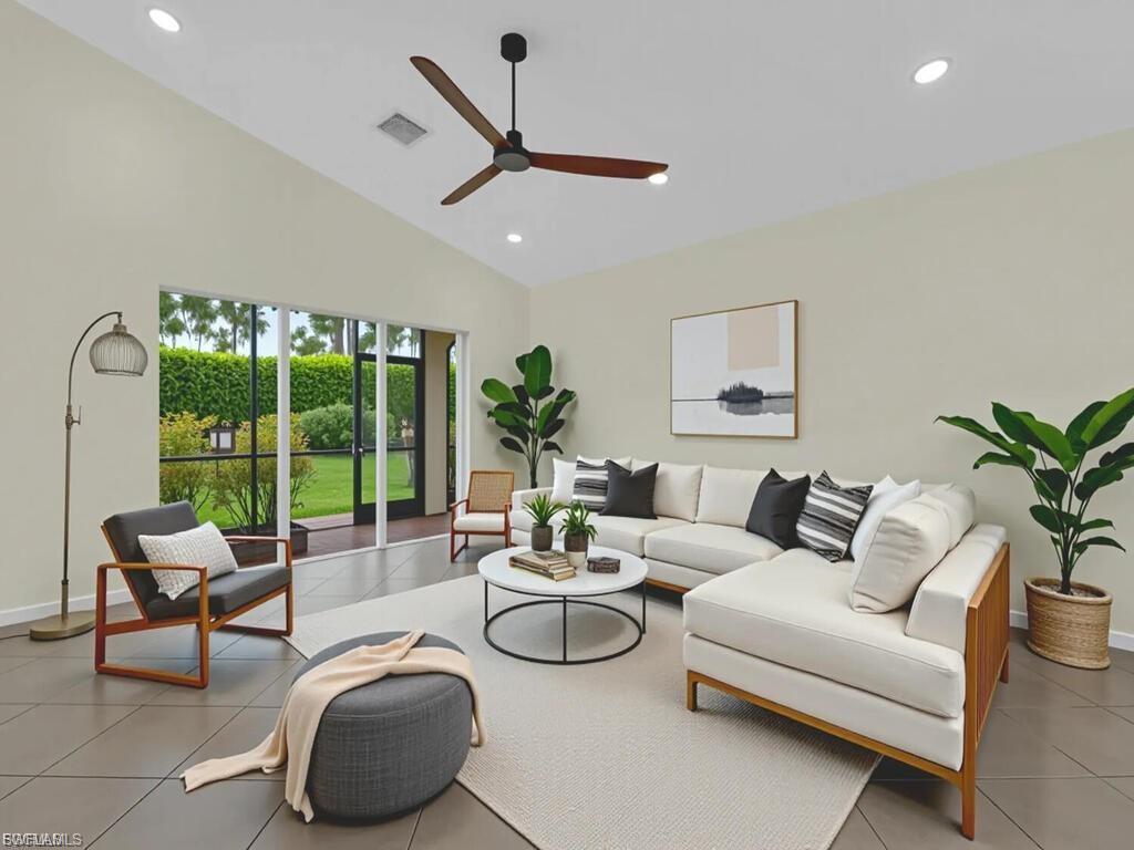 BOTANICA LAKES - Residential Lease