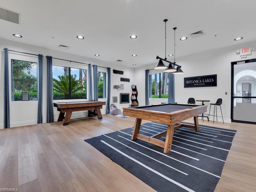 BOTANICA LAKES - Residential Lease