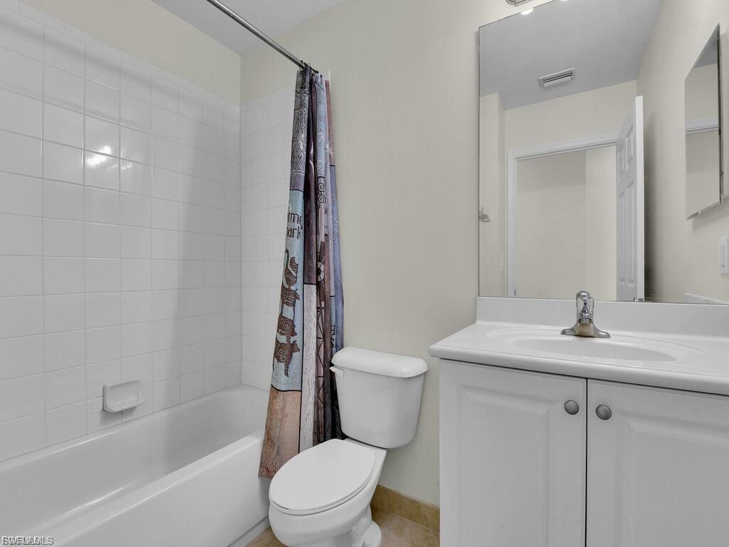 BOTANICA LAKES - Residential Lease