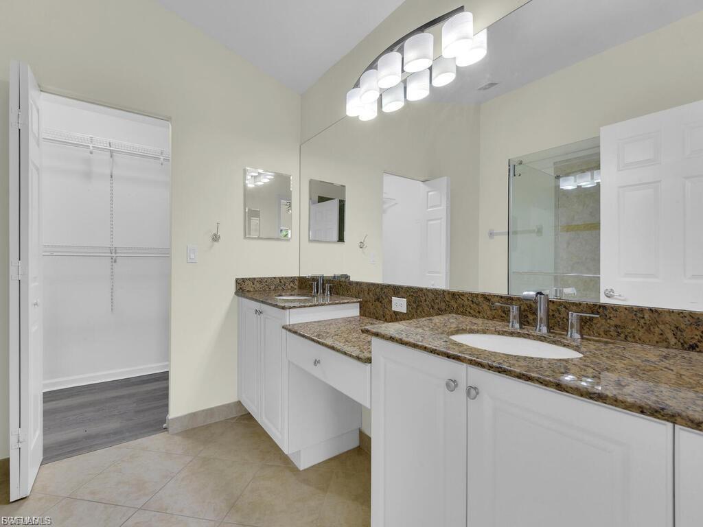 BOTANICA LAKES - Residential Lease