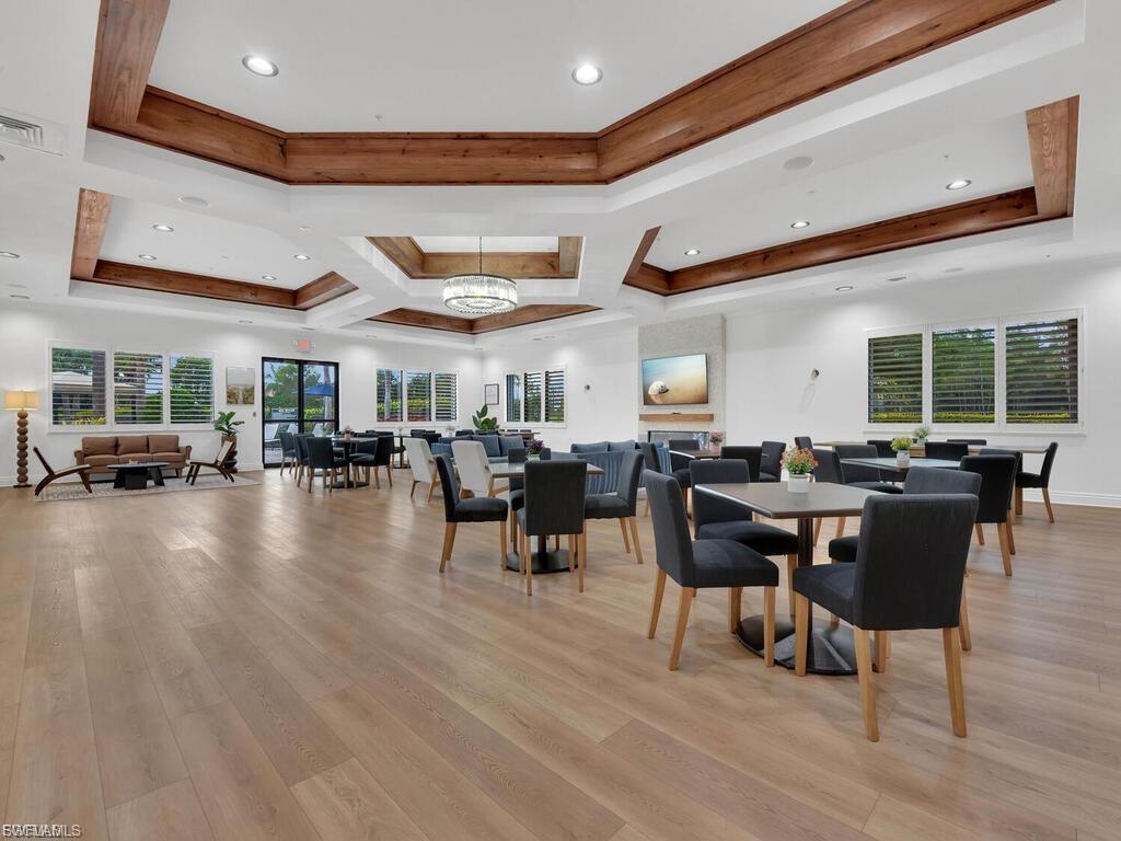 BOTANICA LAKES - Residential Lease