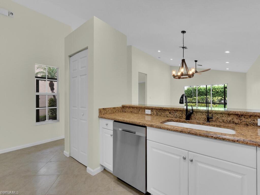 BOTANICA LAKES - Residential Lease