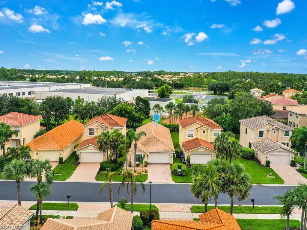 BOTANICA LAKES - Residential Lease