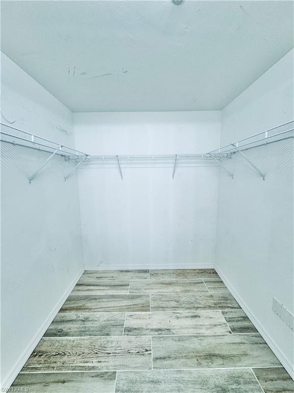 LAKESIDE HIDEAWAY - Residential Lease