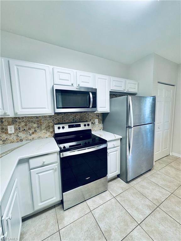 LAKESIDE HIDEAWAY - Residential Lease