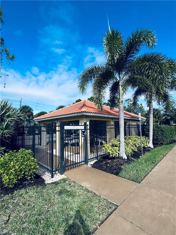 LAKESIDE HIDEAWAY - Residential Lease