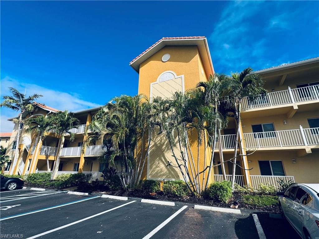 LAKESIDE HIDEAWAY - Residential Lease