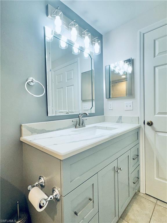 LAKESIDE HIDEAWAY - Residential Lease