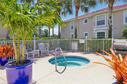 2810 Cypress Trace CIR 2112 NAPLES FL 34119