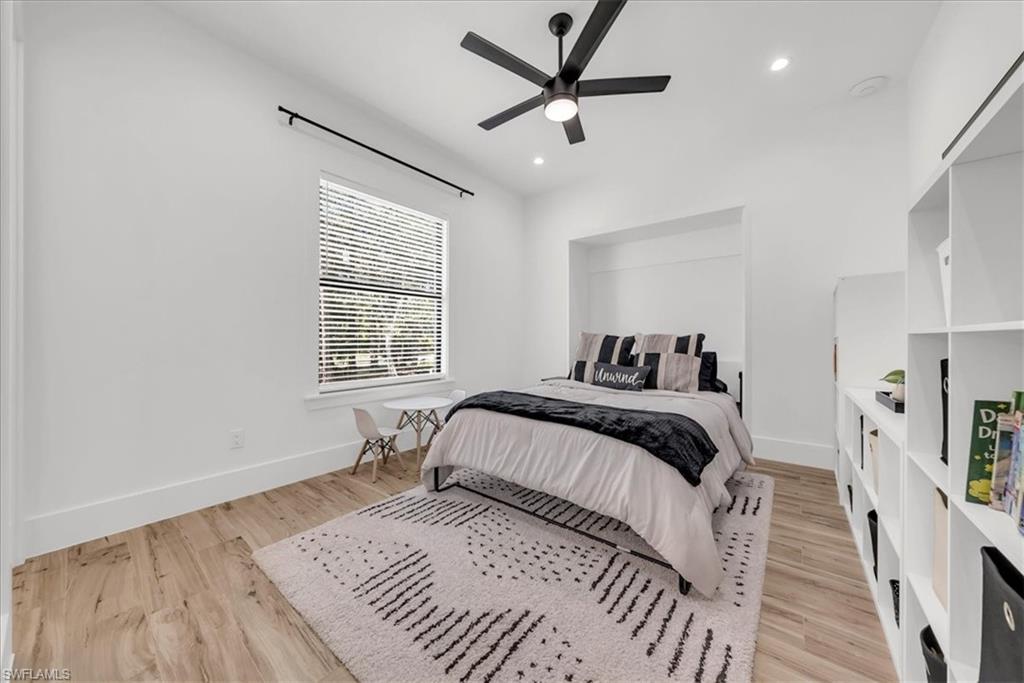 COLLIER WOODS - Residential