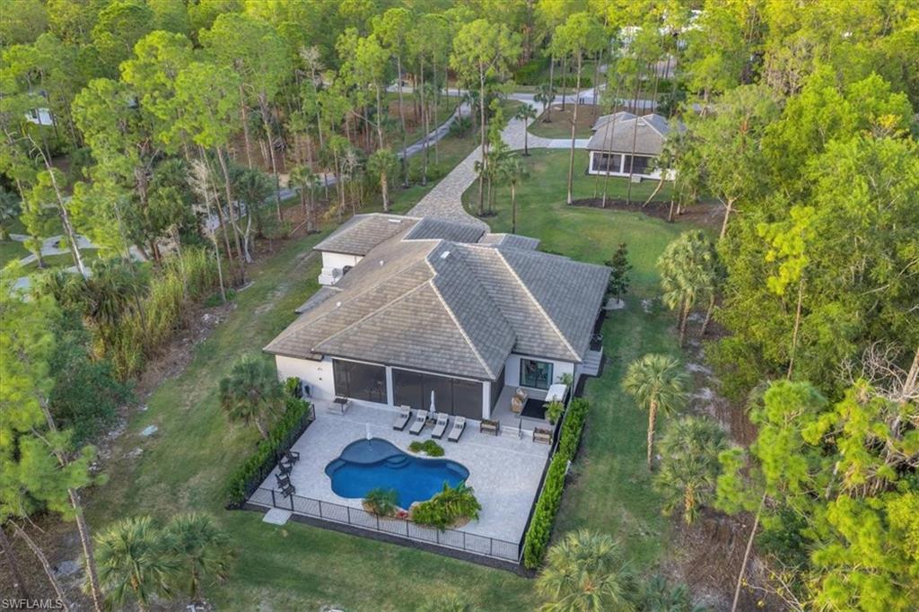 COLLIER WOODS - Residential