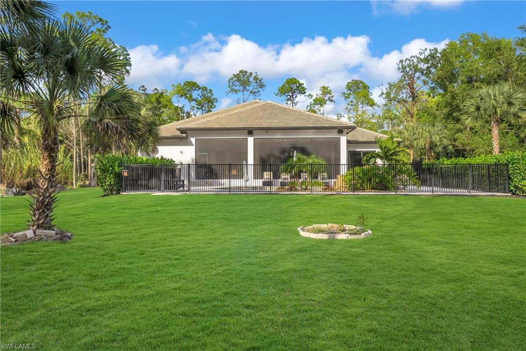 COLLIER WOODS - Residential