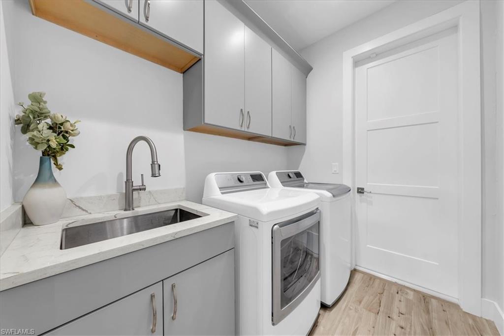 COLLIER WOODS - Residential