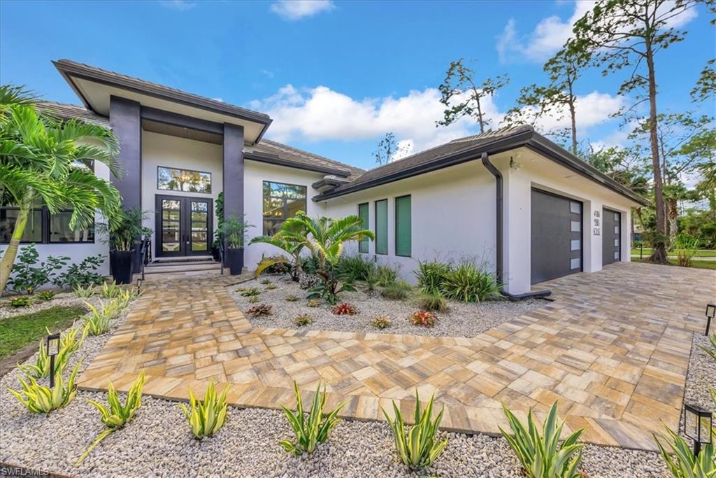 COLLIER WOODS - Residential