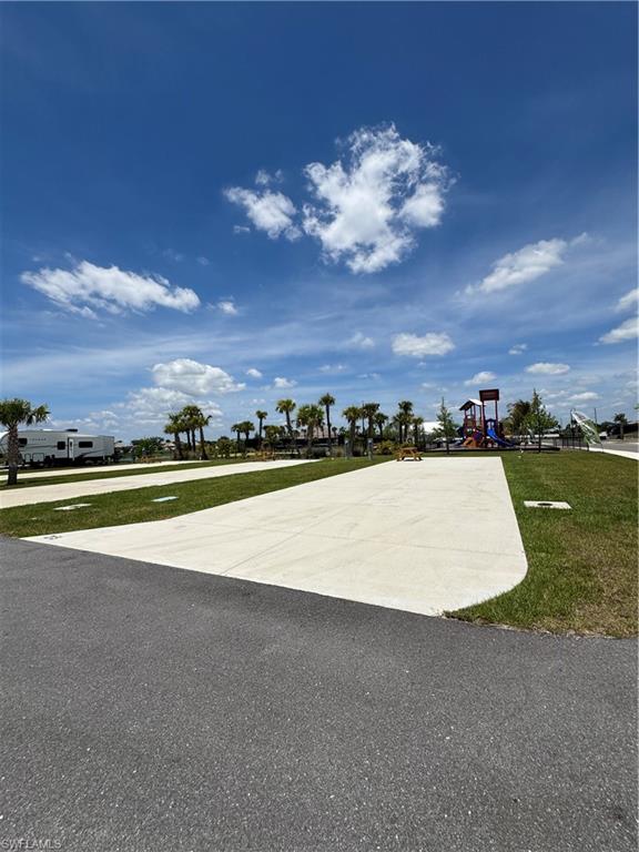 PALM BREEZE - Land