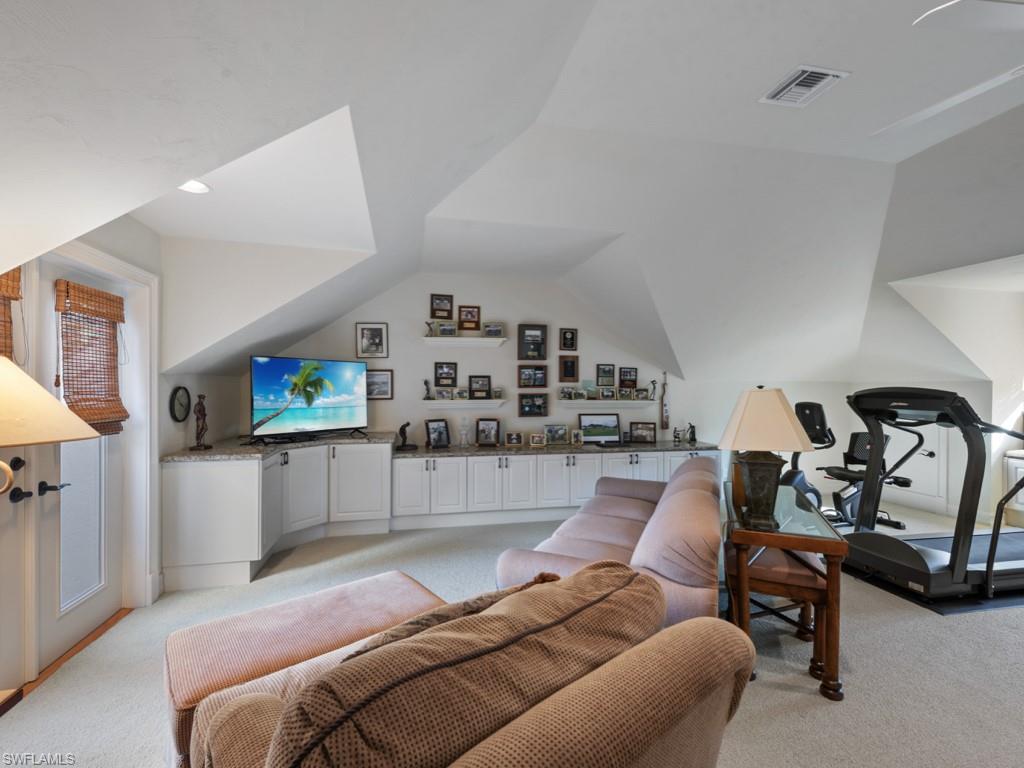 ROOKERY LAKE - Residential