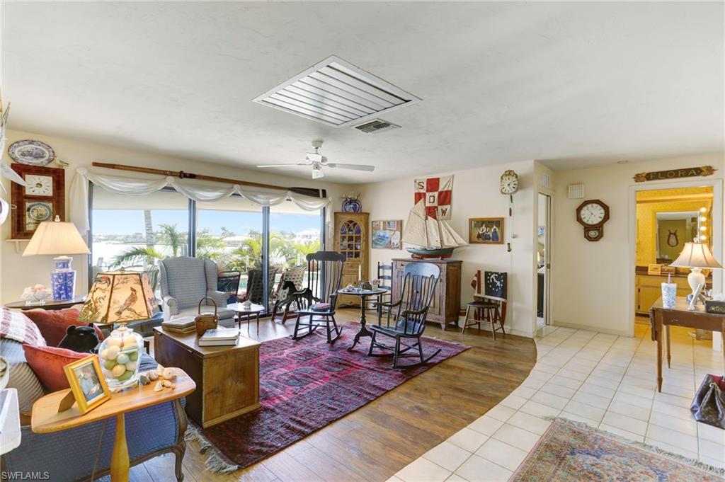 MARCO BEACH - Residential