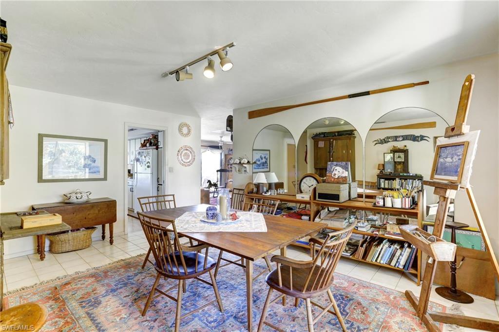 MARCO BEACH - Residential