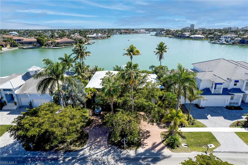 MARCO BEACH - Residential