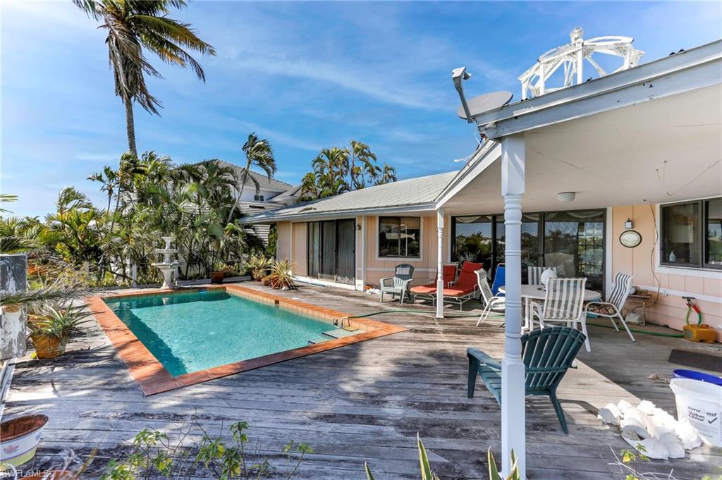 MARCO BEACH - Residential