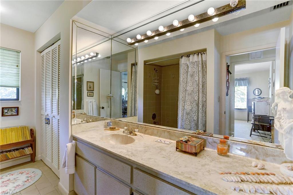 MARCO BEACH - Residential