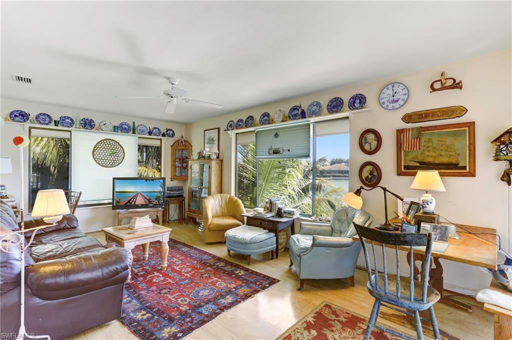 MARCO BEACH - Residential