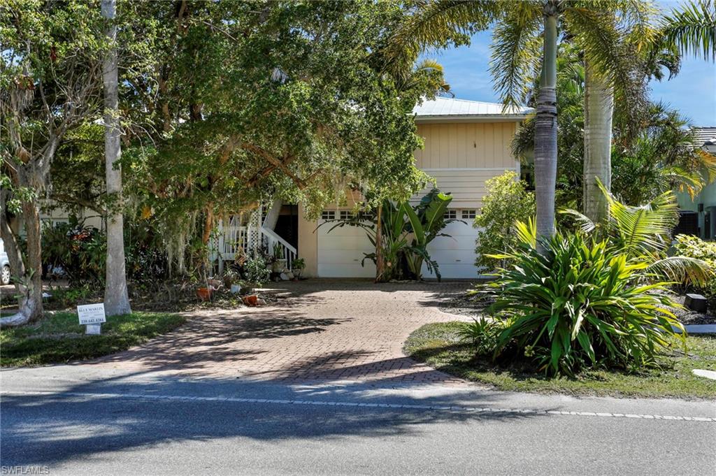 MARCO BEACH - Residential