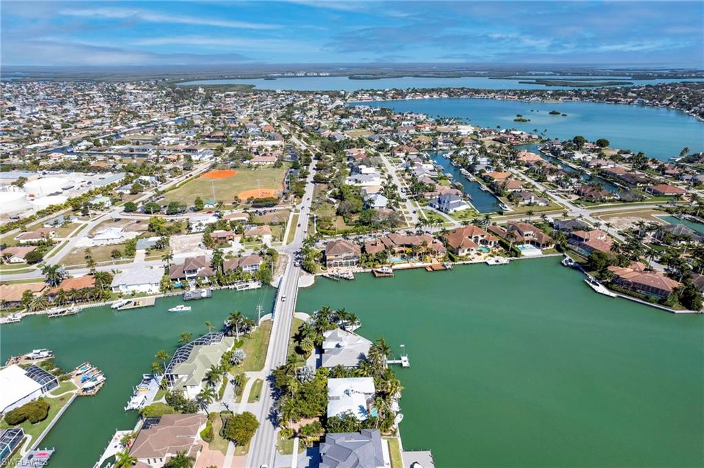 MARCO BEACH - Residential