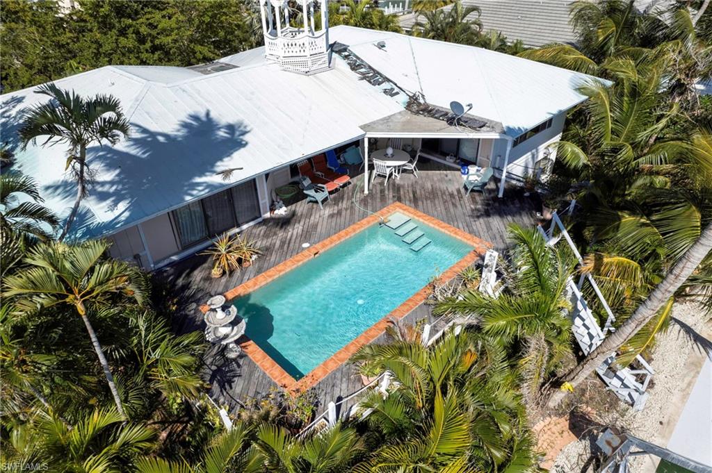 MARCO BEACH - Residential