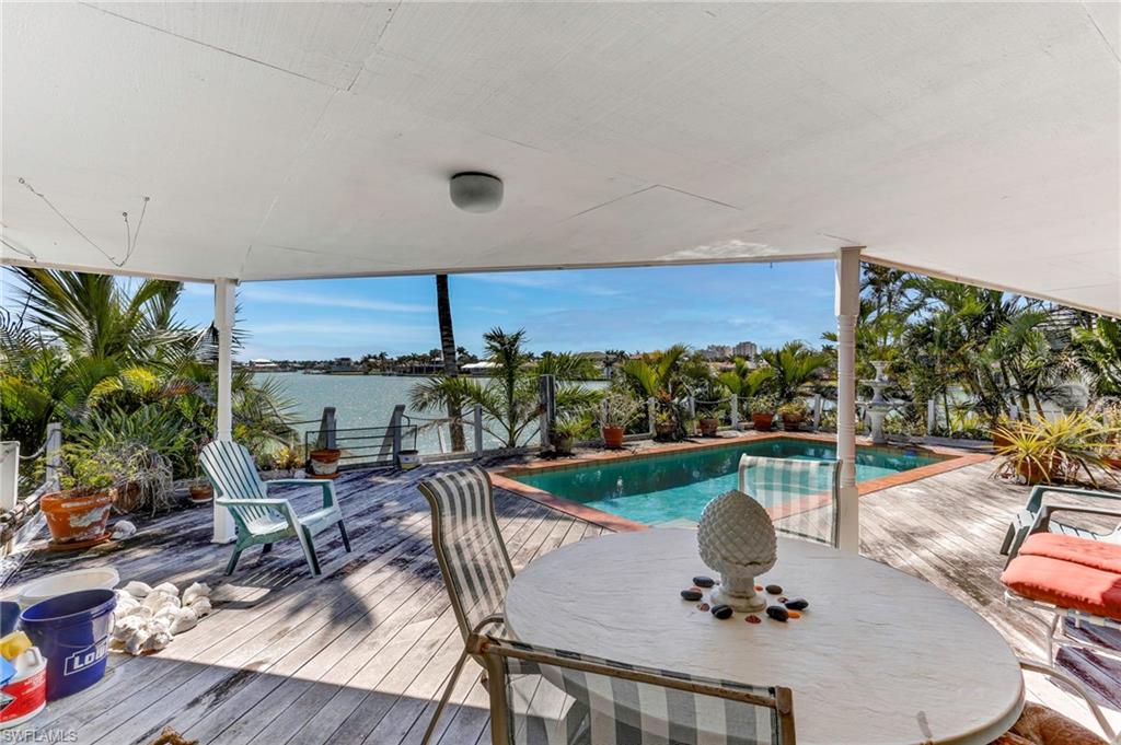 MARCO BEACH - Residential