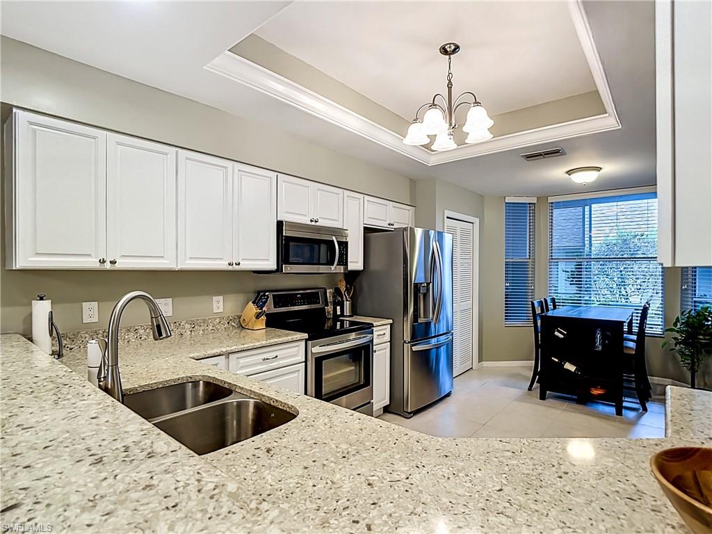 OLDE HICKORY GOLF & COUNTRY CLUB - Residential